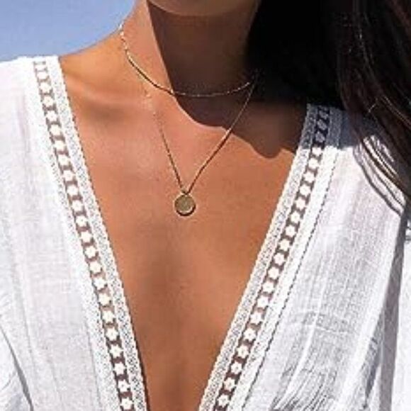 Gold Layered Necklaces Set of two chains, Dainty Everyday Minimalist Necklace - Picture 4 of 7